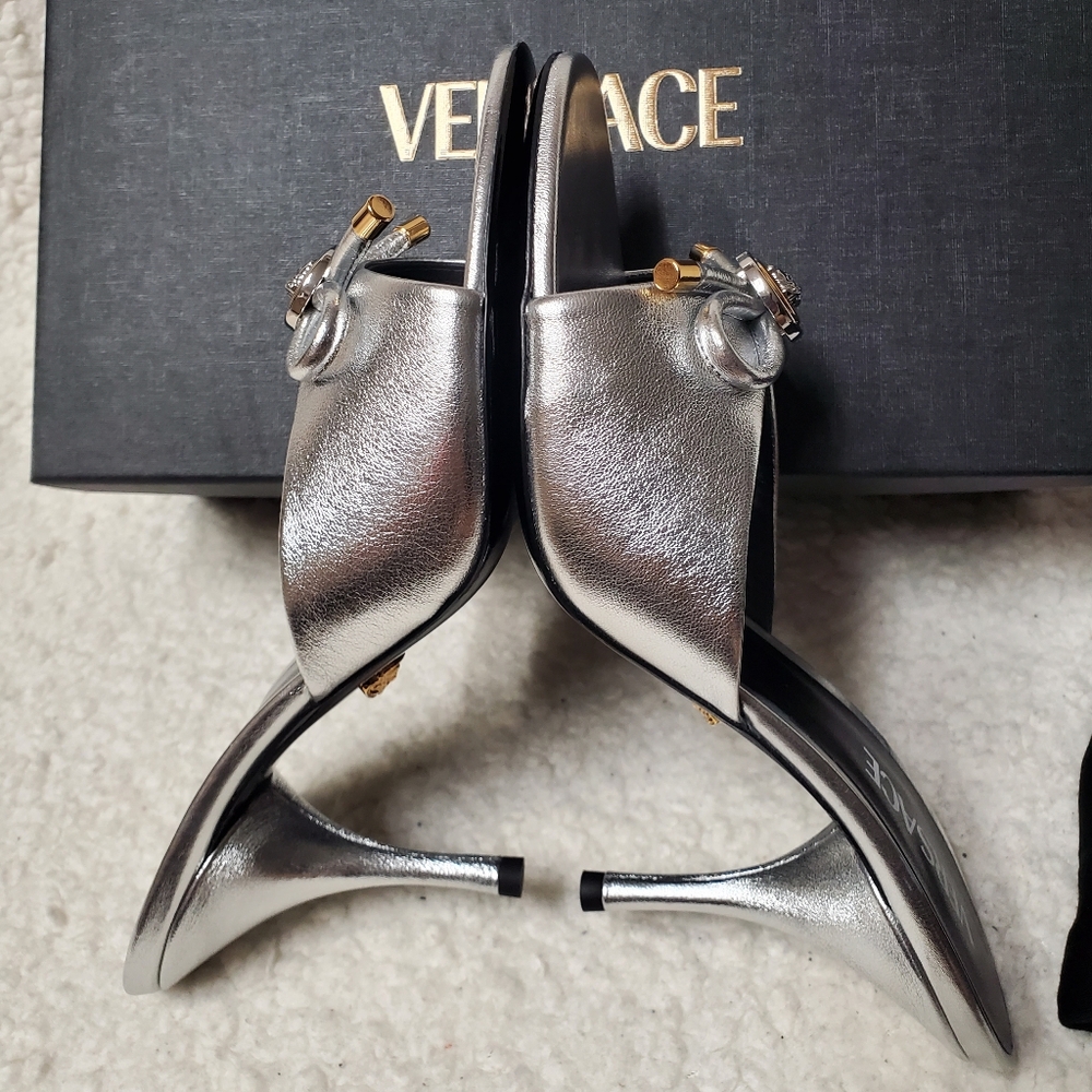 Versace
85MM Leather Mule Heels - Picture 7 of 13